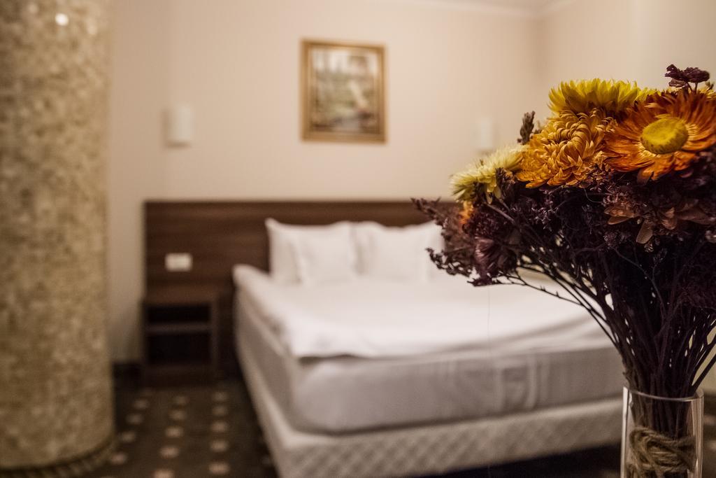 Hotel Hermes Alba Iulia Ngoại thất bức ảnh