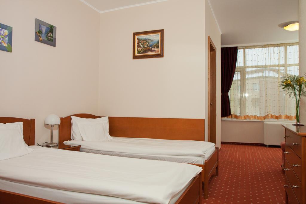 Hotel Hermes Alba Iulia Ngoại thất bức ảnh