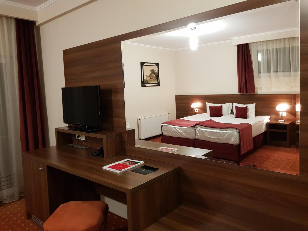 Hotel Hermes Alba Iulia Ngoại thất bức ảnh